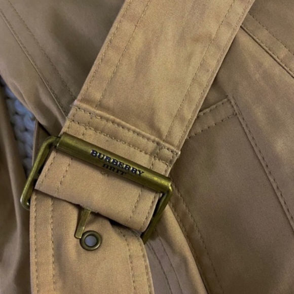 Burberry 'Reymoore' Trench Coat with Detachable Hood & Liner - Picture 8 of 10